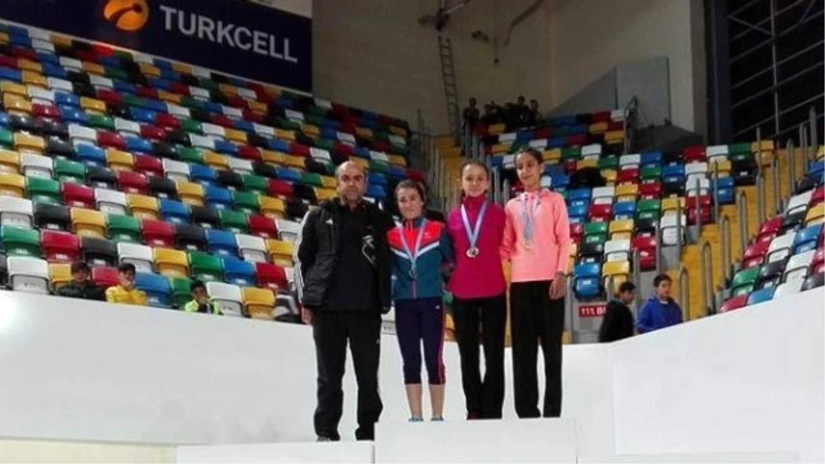 Türkiye Salon Atletizm Yarışmasında Kırşehir Başarısı
