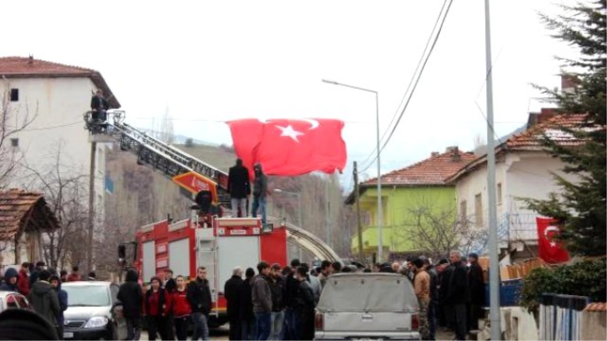 Yozgat\'ta Çifte Şehit Acısı(2)