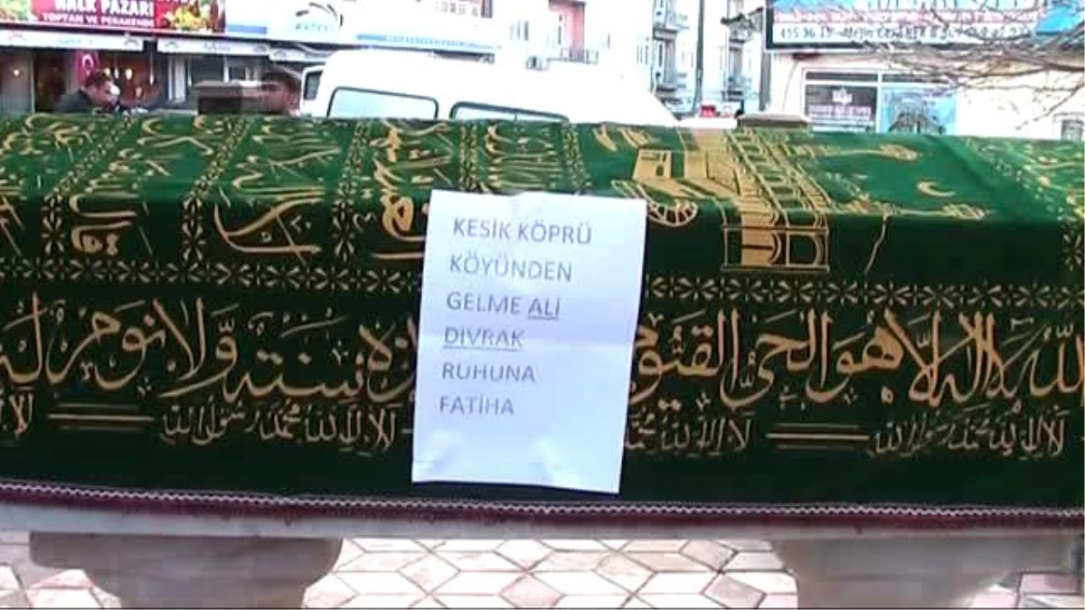 Adalet Bakanı Bozdağ Yozgat\'ta Cenazeye Katıldı