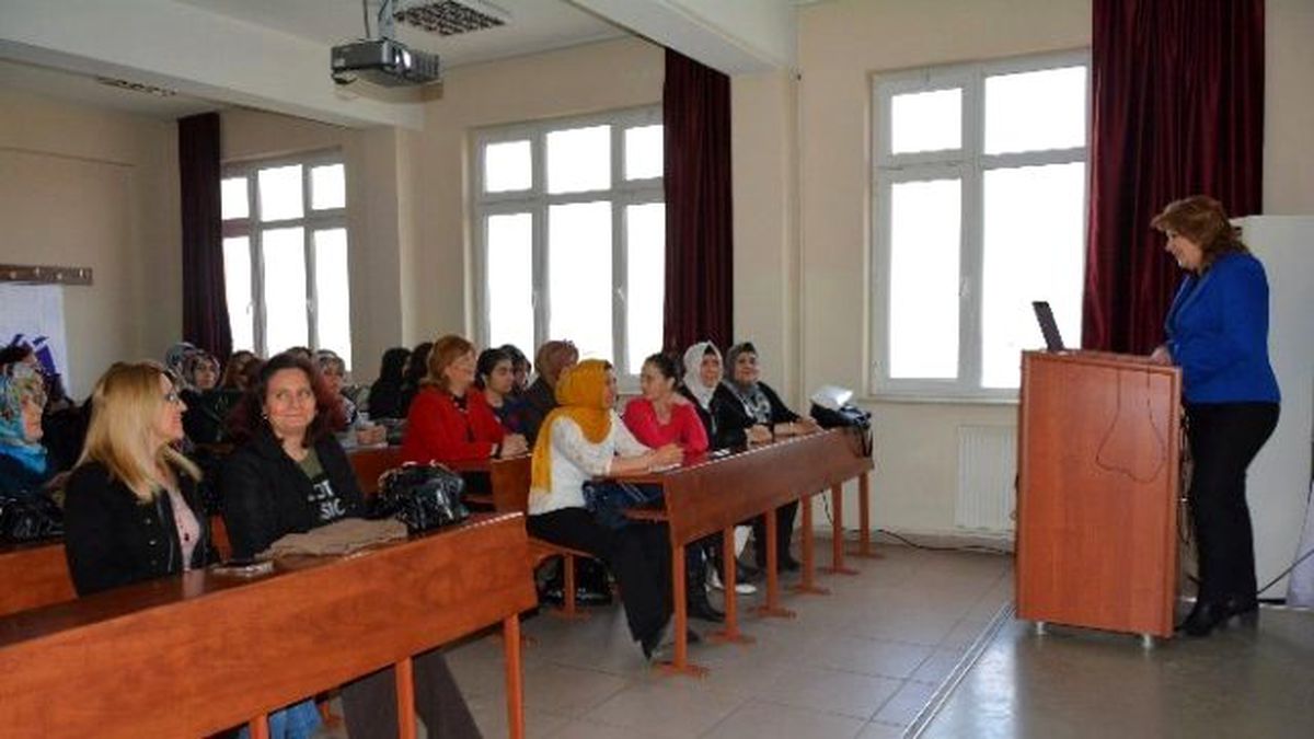 Anne Üniversitesi Eğitimleri Başladı