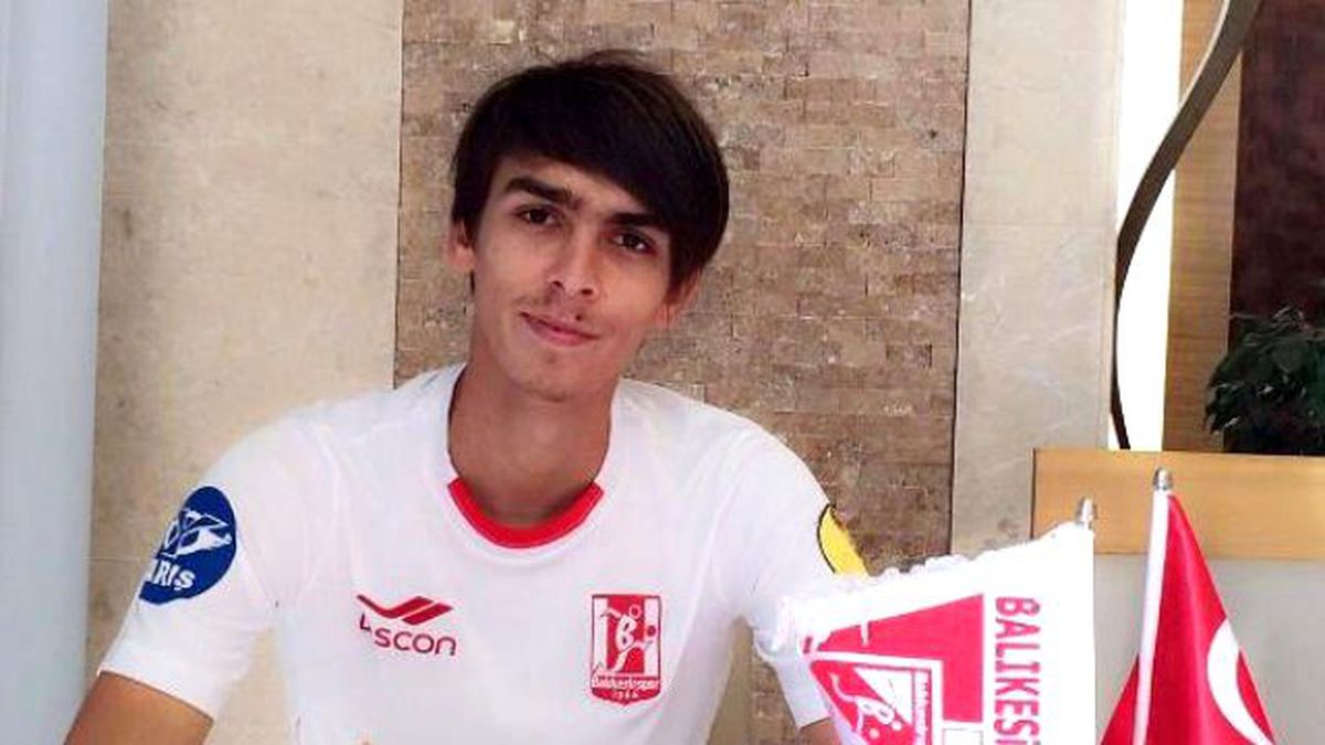 Balıkesirspor Halil İbrahim\'le Anlaştı