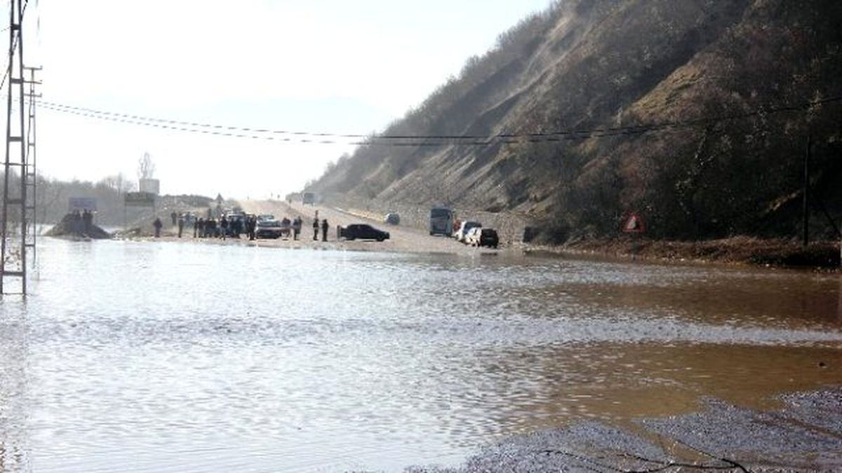Bartın\'da Yağmur Taşkına Neden Oldu