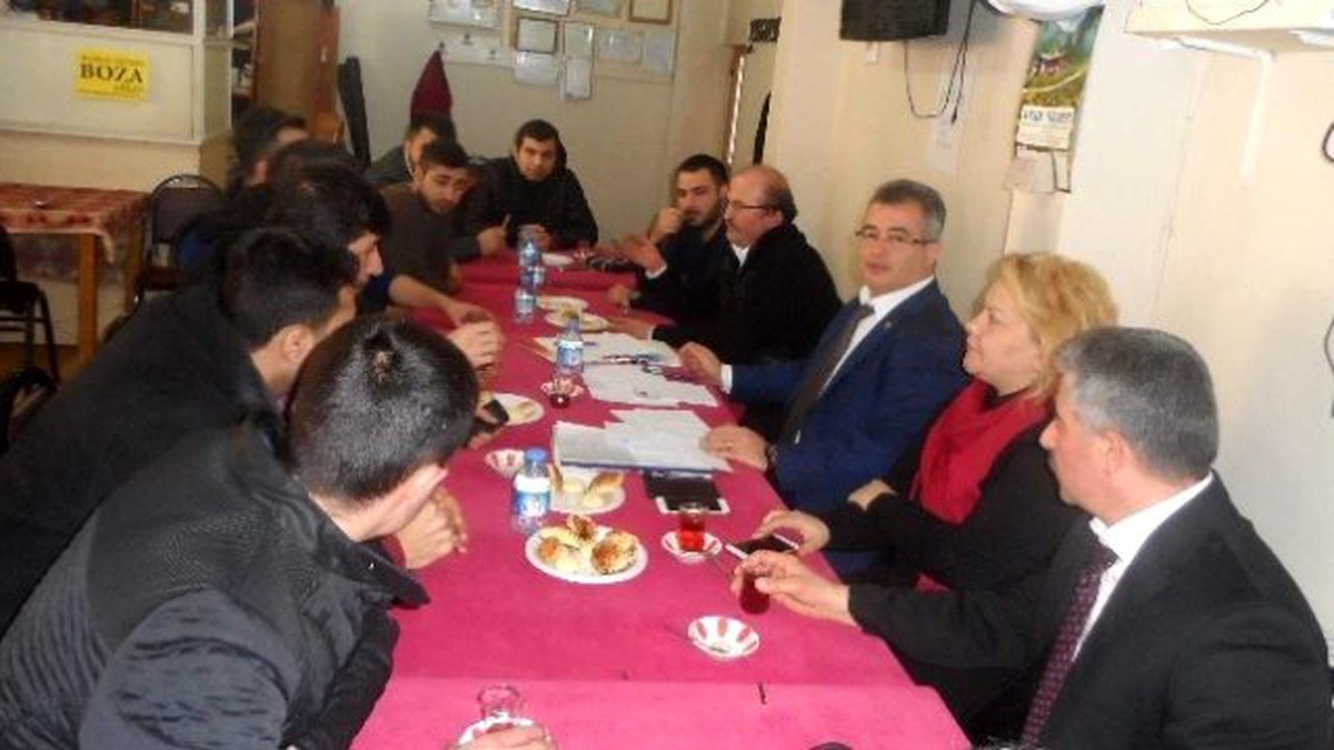 Berberler ve Kuaförler Odası\'ndan Bilgilendirme Toplantısı