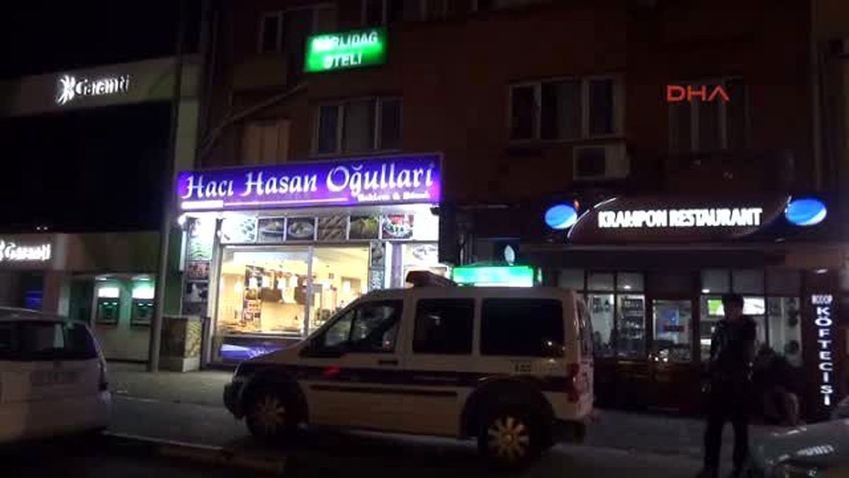 Bursa\'da Simitçi Otel Odasında Ölü Bulundu