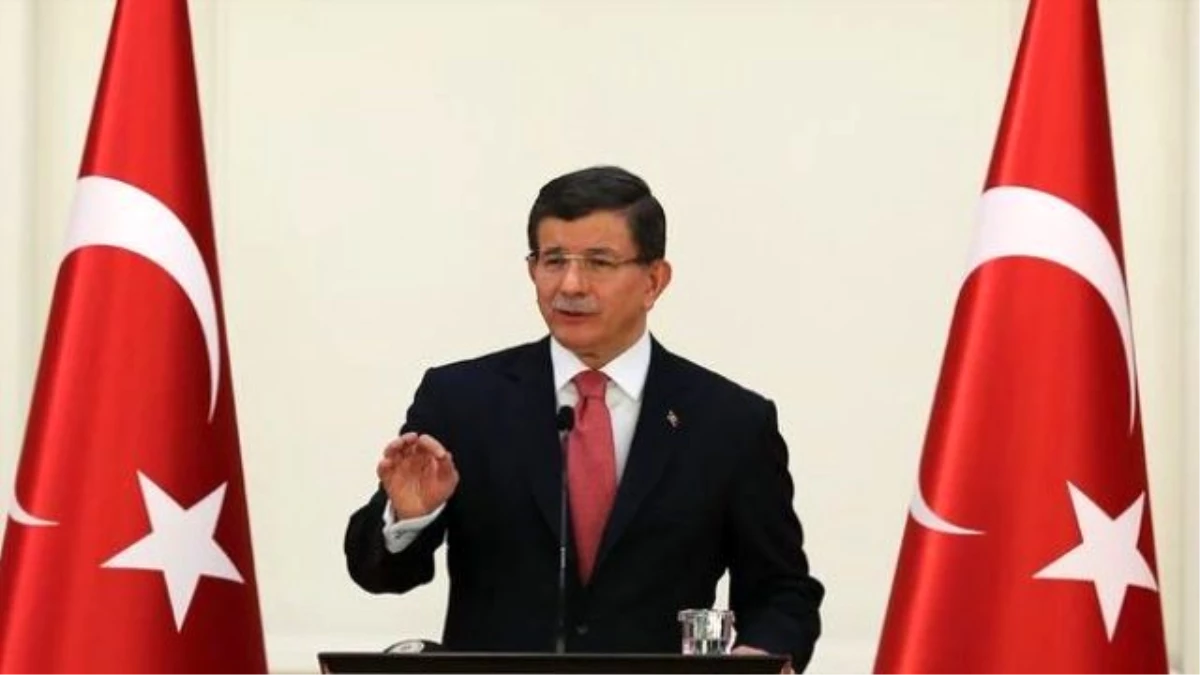 Davutoğlu: Mahsun\'un Eleştirisi Sonrası Gidip Aynaya Baktım