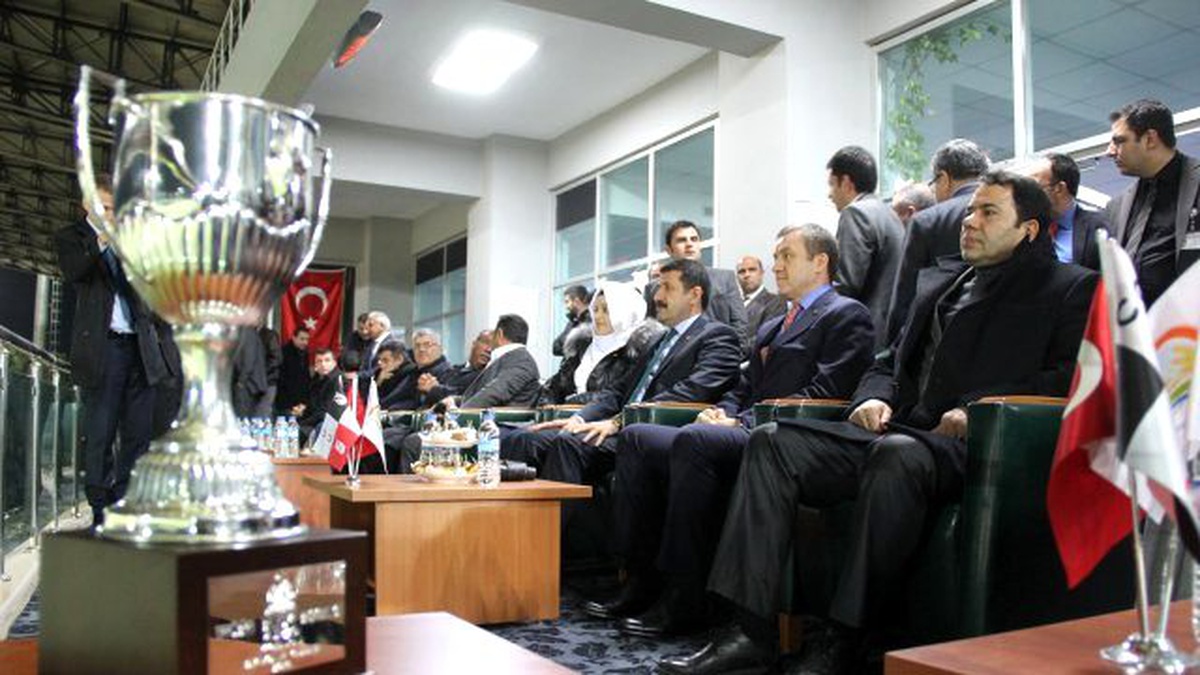 Eyyübiye Belediye Başkanlık Kupasını Ezmatra Kazandı