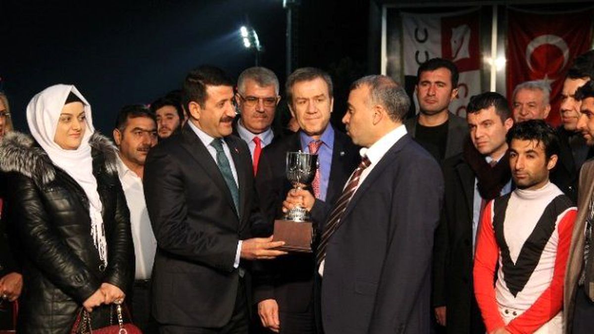 Eyyübiye Belediye Başkanlık Kupasını Ezmatra Kazandı