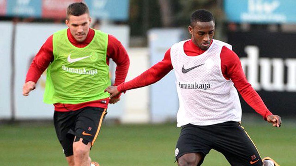 Galatasaray\'da Podolski Çalışmalara Başladı