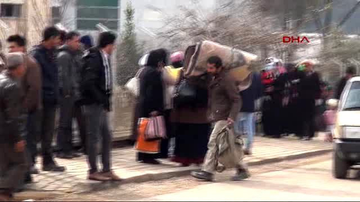 Hatay Sınırda Bekleyen Türkmenlerin Tamamı Geçiş Yaptı