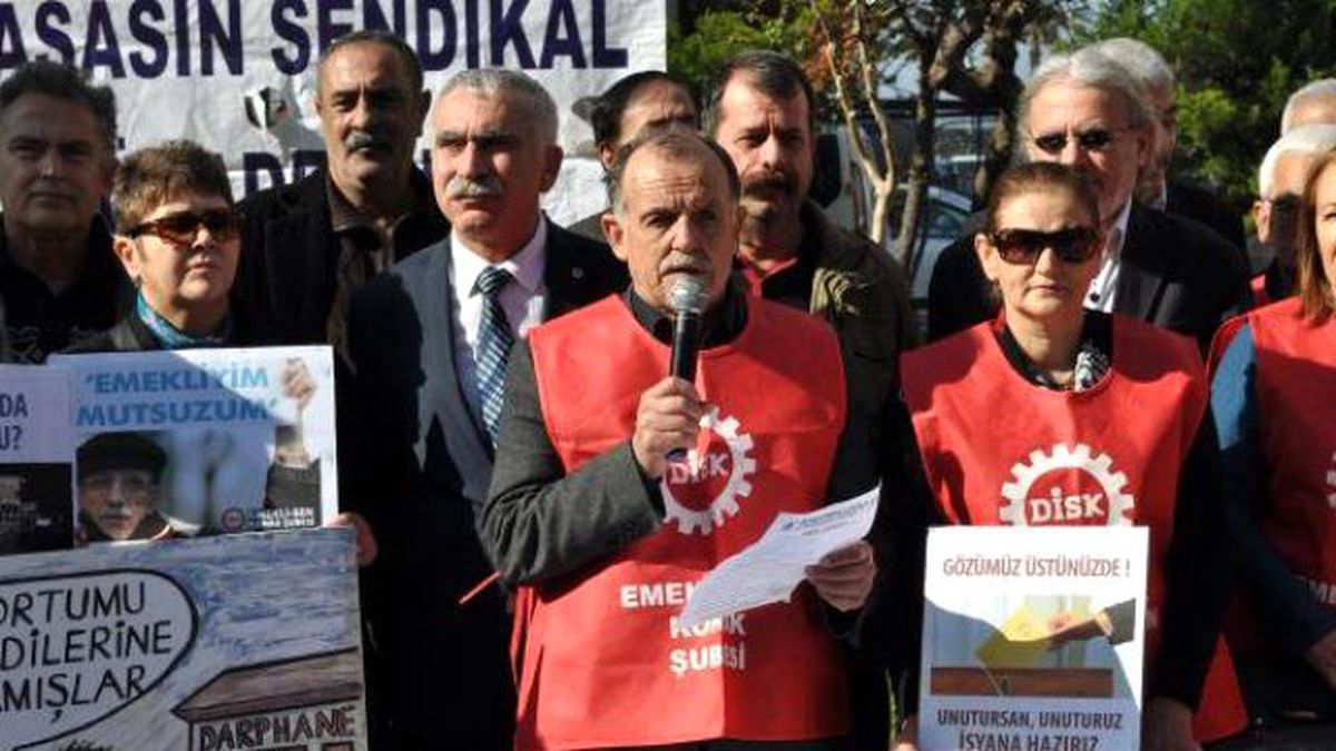 İzmir\'de Emeklilerden Promosyon İsteği