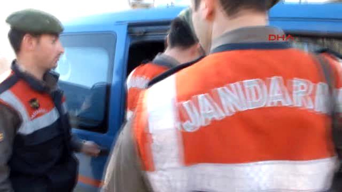 İzmir Minik Bedeni Toprağa Verildi