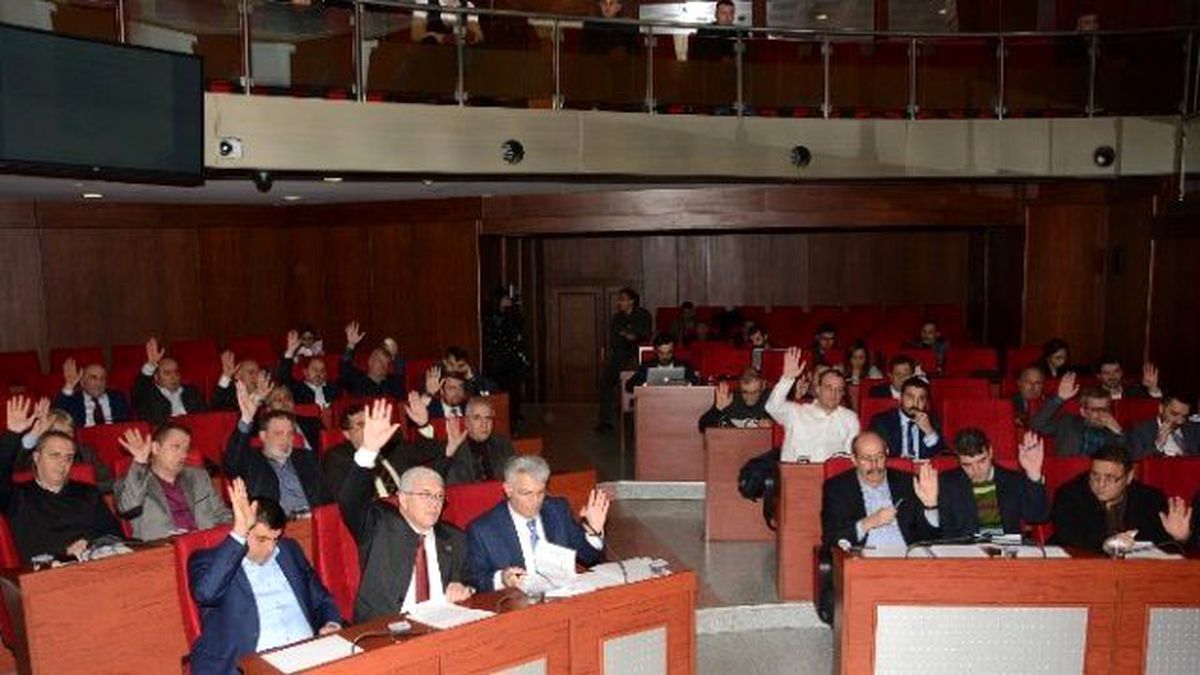 İzmit Belediyesi Meclis Toplantısı Yapıldı
