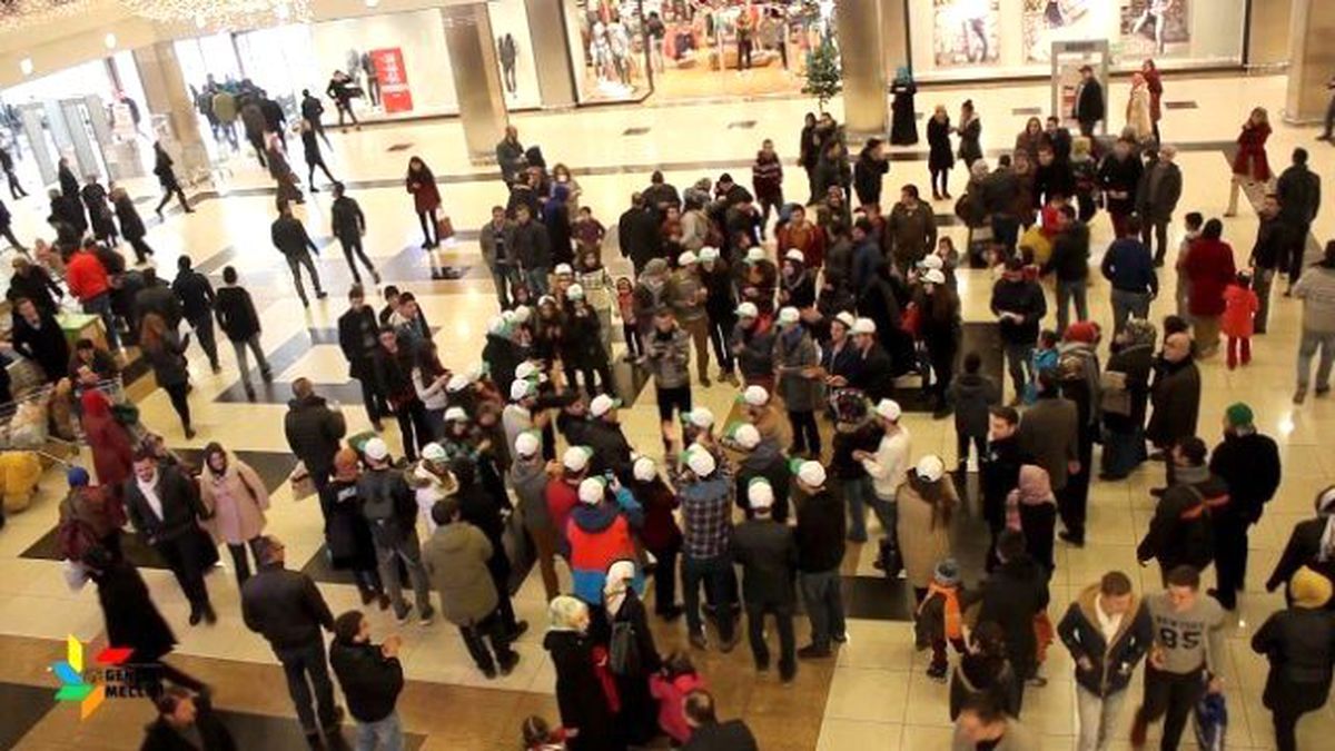 Konya\'da Gençler Sosyal Deneyle Çevre Konusuna Dikkat Çekti