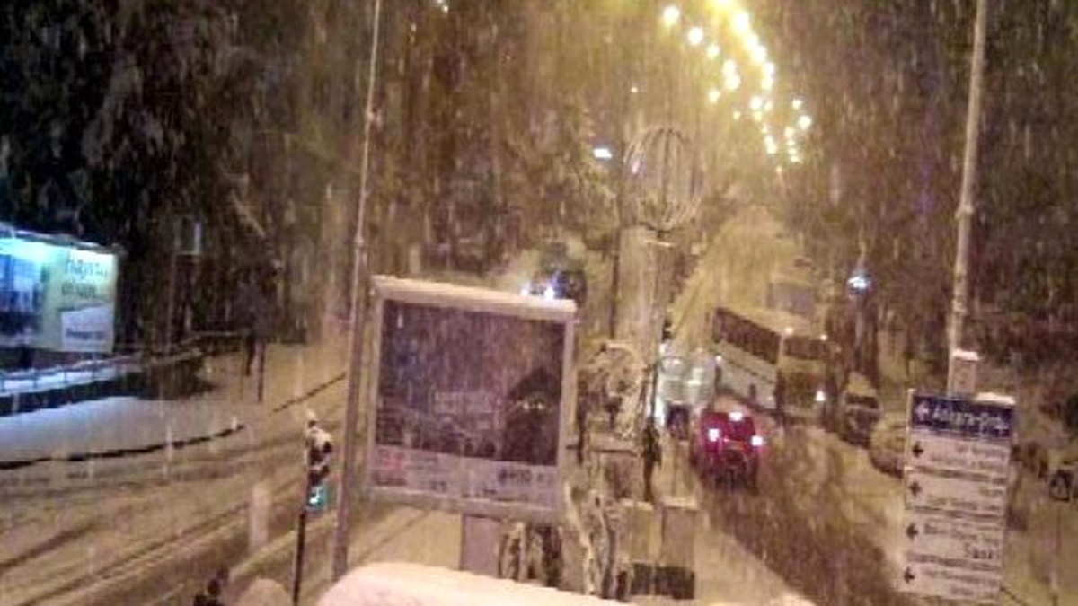 Samsun\'da Buzlu Yollarda Yaşanan Kazalar Mobese\'de