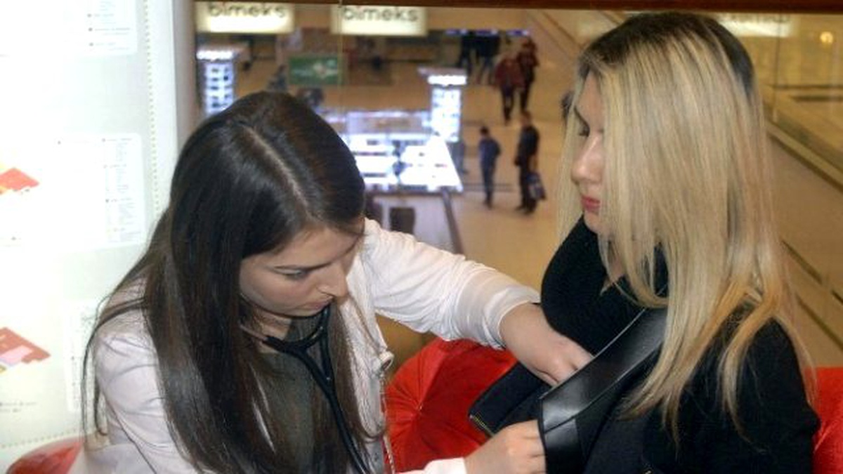 Sevgiye Giden Yol Kalpten Geçti