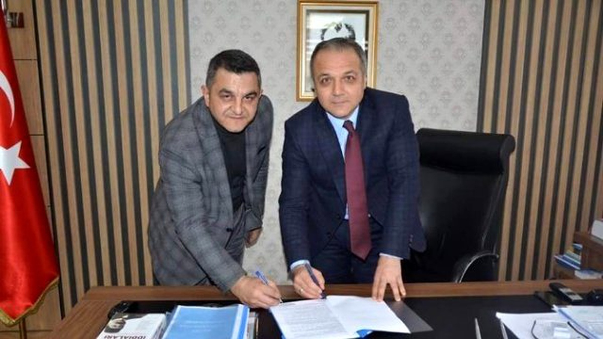 Suluova Belediyesi\'nin Yeni Binası İçin İmzalar Atıldı
