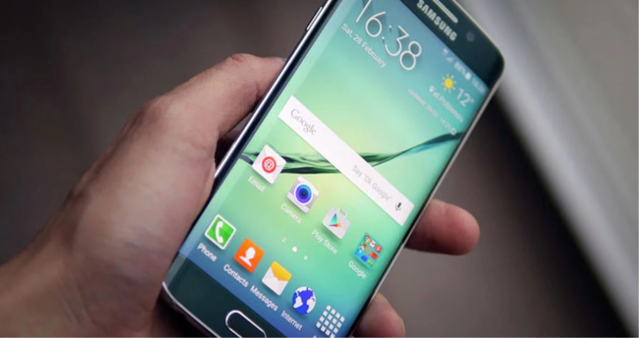 Samsung\'un Yeni Modeli Galaxy S7 ve Galaxy S7 Edge\'in Çıkış Tarihi Belli Oldu
