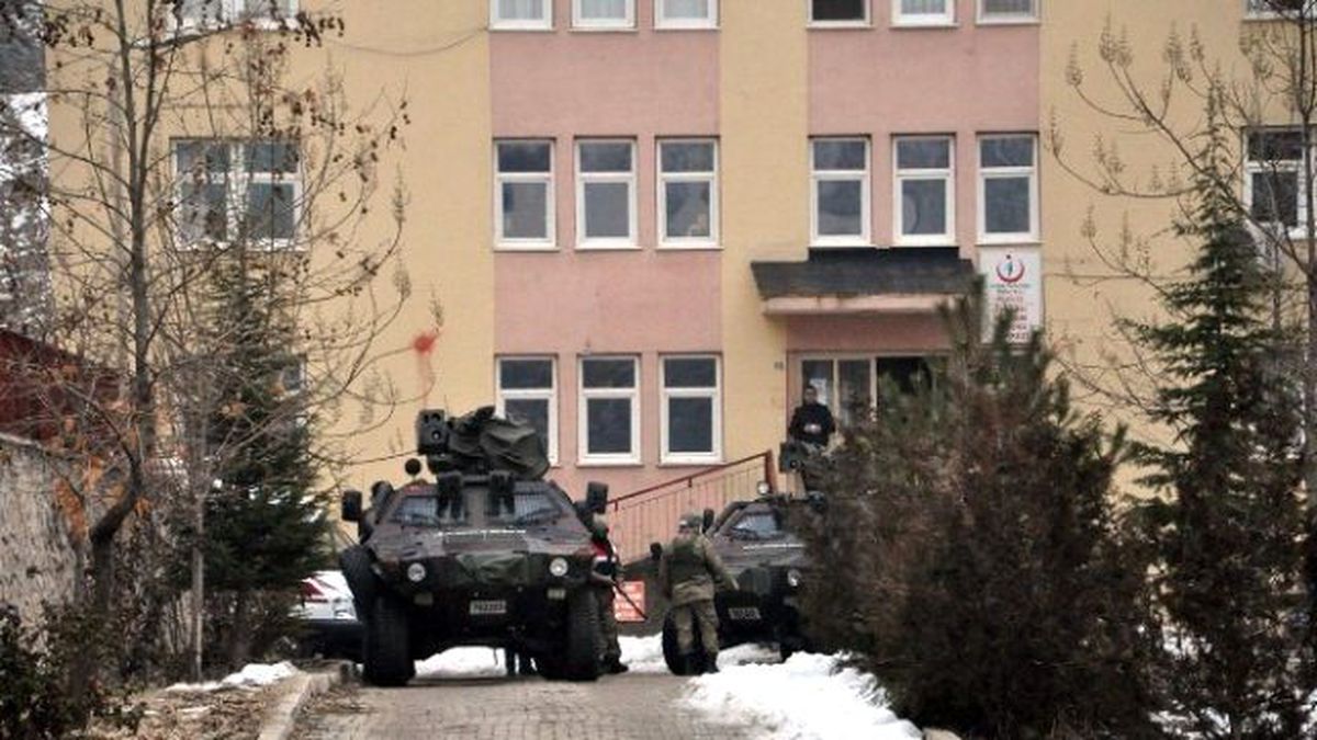 Tunceli\'de 8 Kişi Tutuklandı