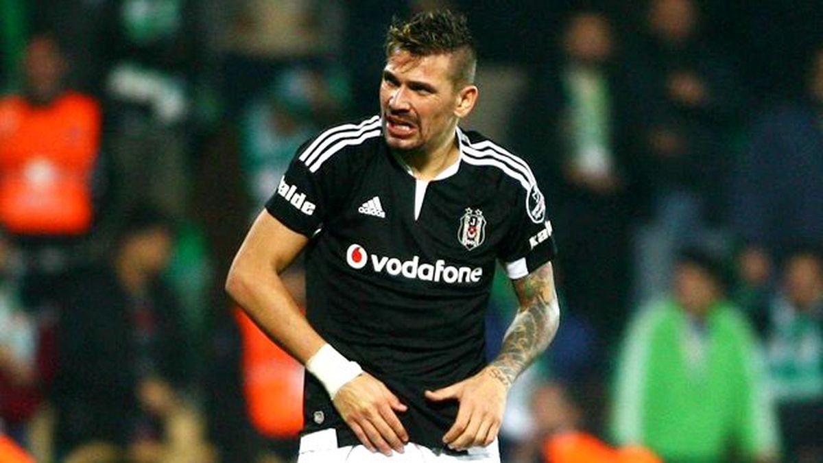 Beşiktaşlı Ersan Adem Gülüm Çin'e Transfer Oldu