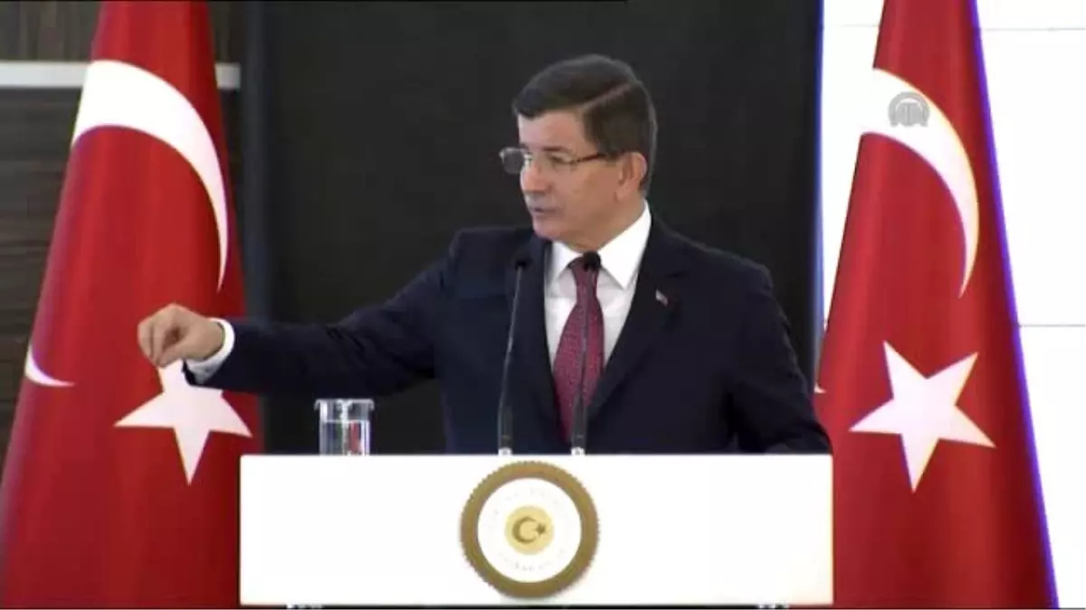 Davutoğlu: "Hem Demokratik Hukuk Kurallarını İşletip Hem Terörle Mücadele Eden Tek Ülke Türkiye\'dir"