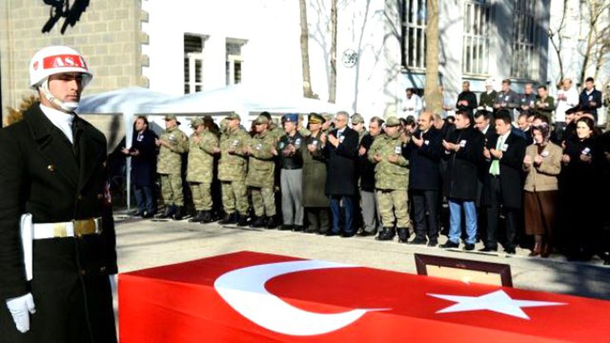 Diyarbakır Sur\'da Şehit Sayısı 2\'ye Çıktı (2)
