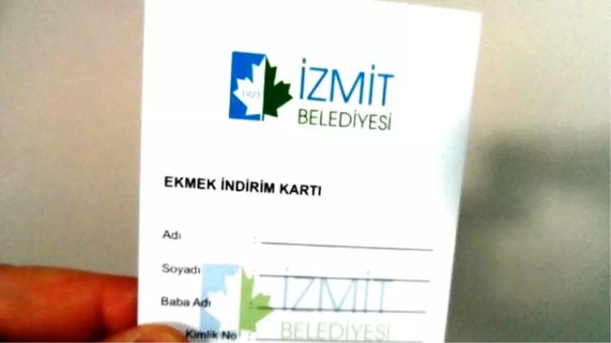 Fakir Vatandaşlara Kartla Ucuz Ekmek