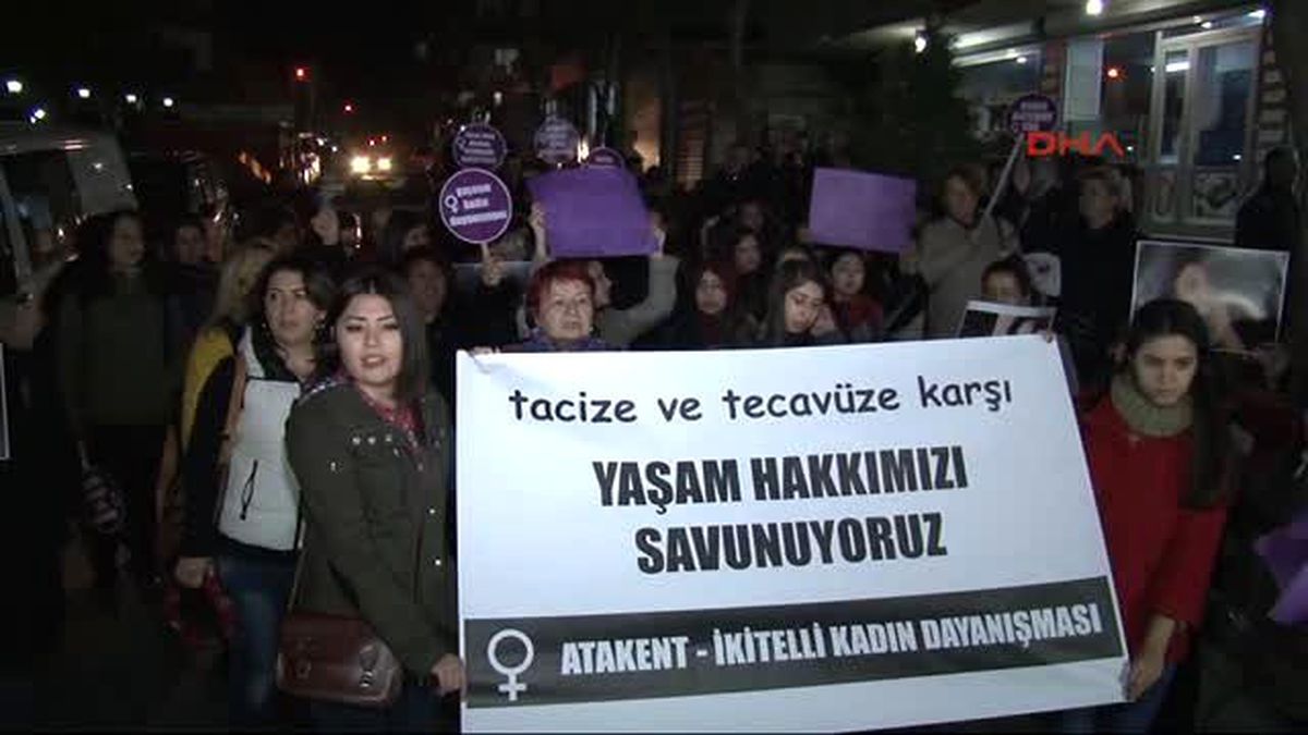 İkitelli\'de Kadın Cinayetlerini Protesto...