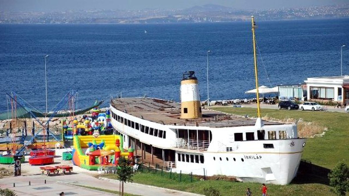 İnkılap Vapuru Sökülecek