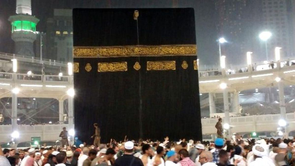 Kabe\'de Yağmur Sevinci