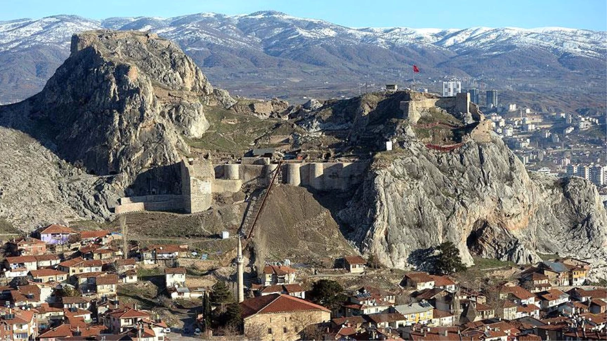 Kont Drakula\'nın Hapsedildiği Kale, Yapımcıların Gözdesi Oldu