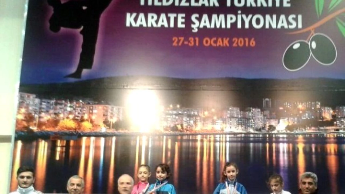 Vanlı Karateciler Ödülle Döndü