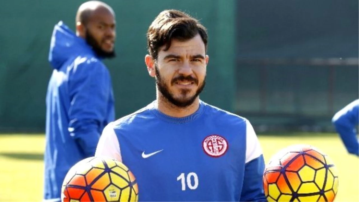 Yekta Kurtuluş, Antalyaspor ile Antrenmana Çıktı