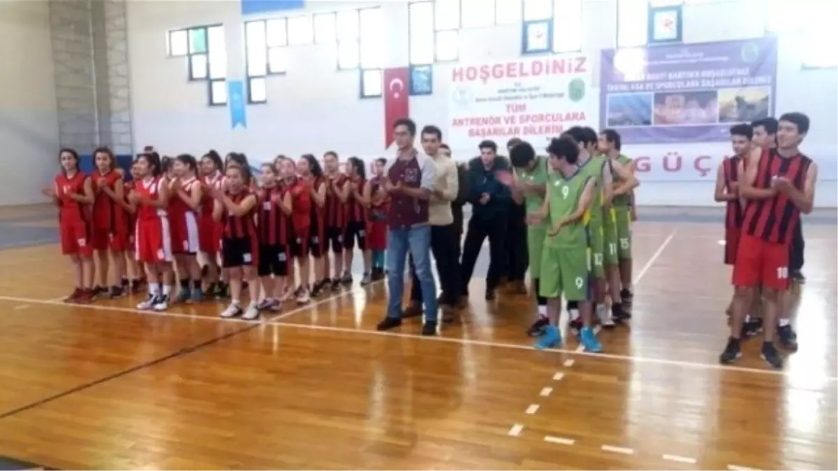 Yıldızlar Basketbol Müsabakaları Sona Erdi