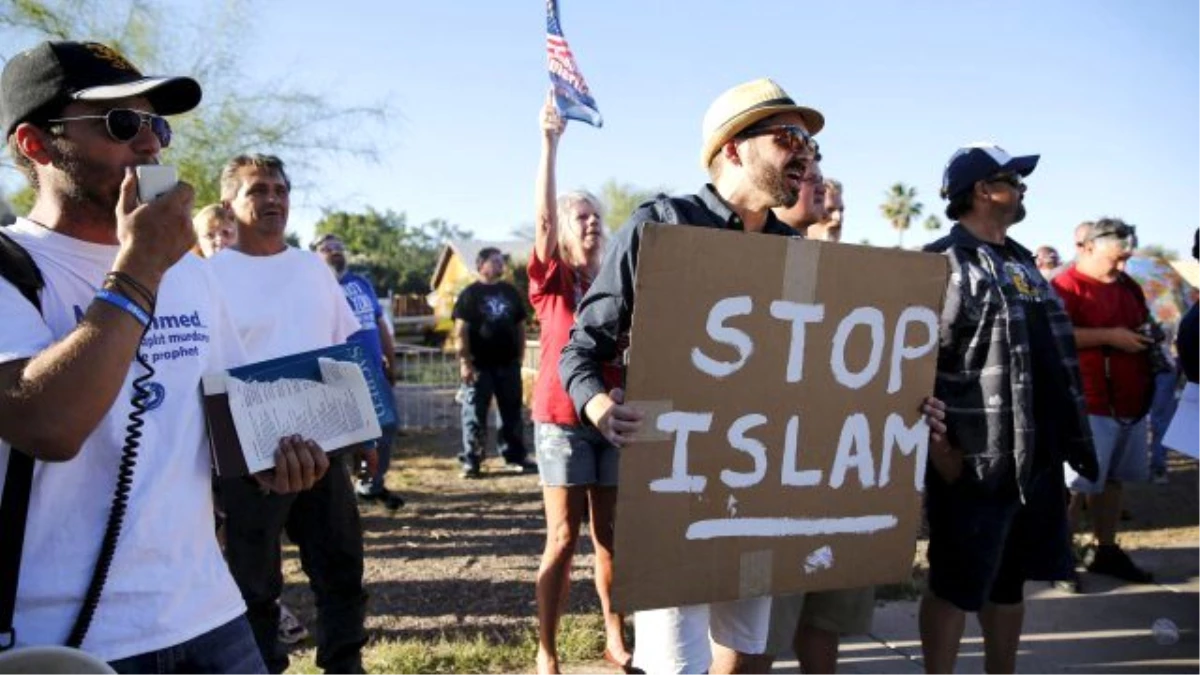 ABD\'de İslamofobi Anketinden Çıkan Çarpıcı Sonuç