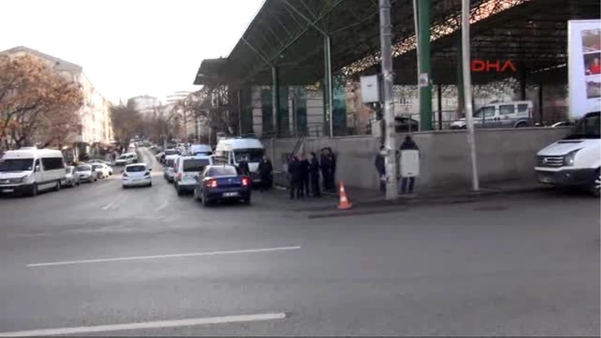 Uçaksavar ve Kalaşnikof Mermileri Polisi Alarma Geçirdi