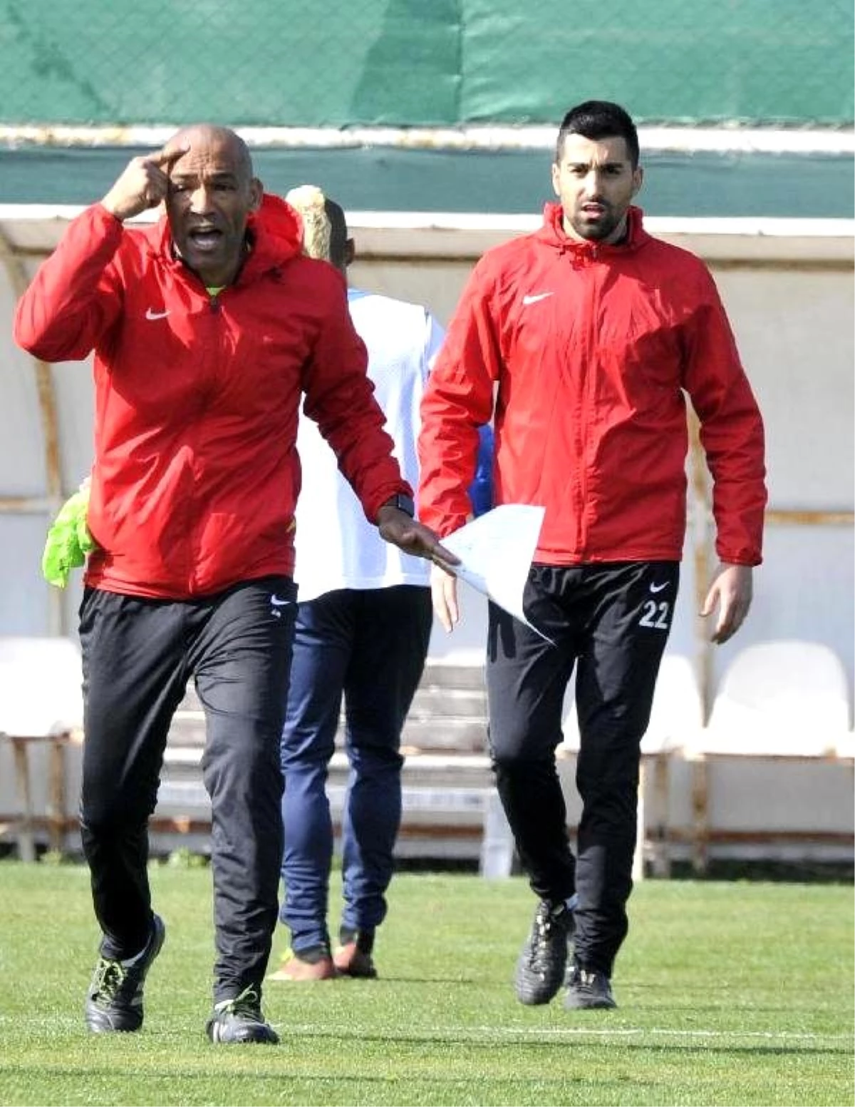 Antalyaspor Teknik Direktörü Morais\'in Hayati Tehlikesi Yok