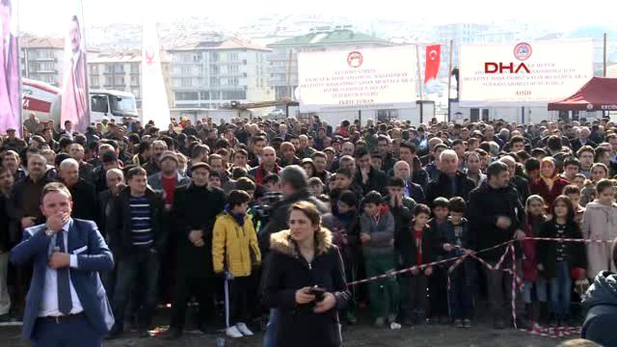 Bakan Kılıç, Keçiören\'de Yapılacak Olan Spor Salonunun Temel Atma Törenine Katıldı -1