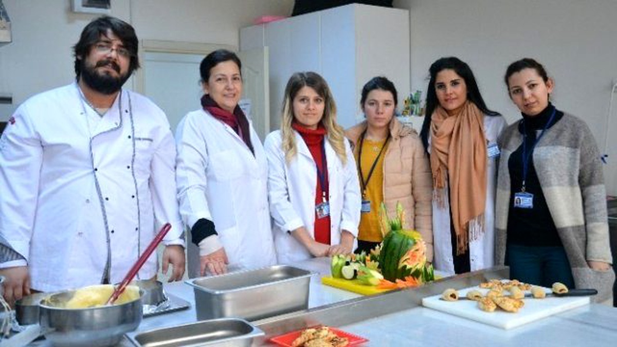 Busmek\'te Ders Zili Bu Kez Eğitimciler İçin Çaldı