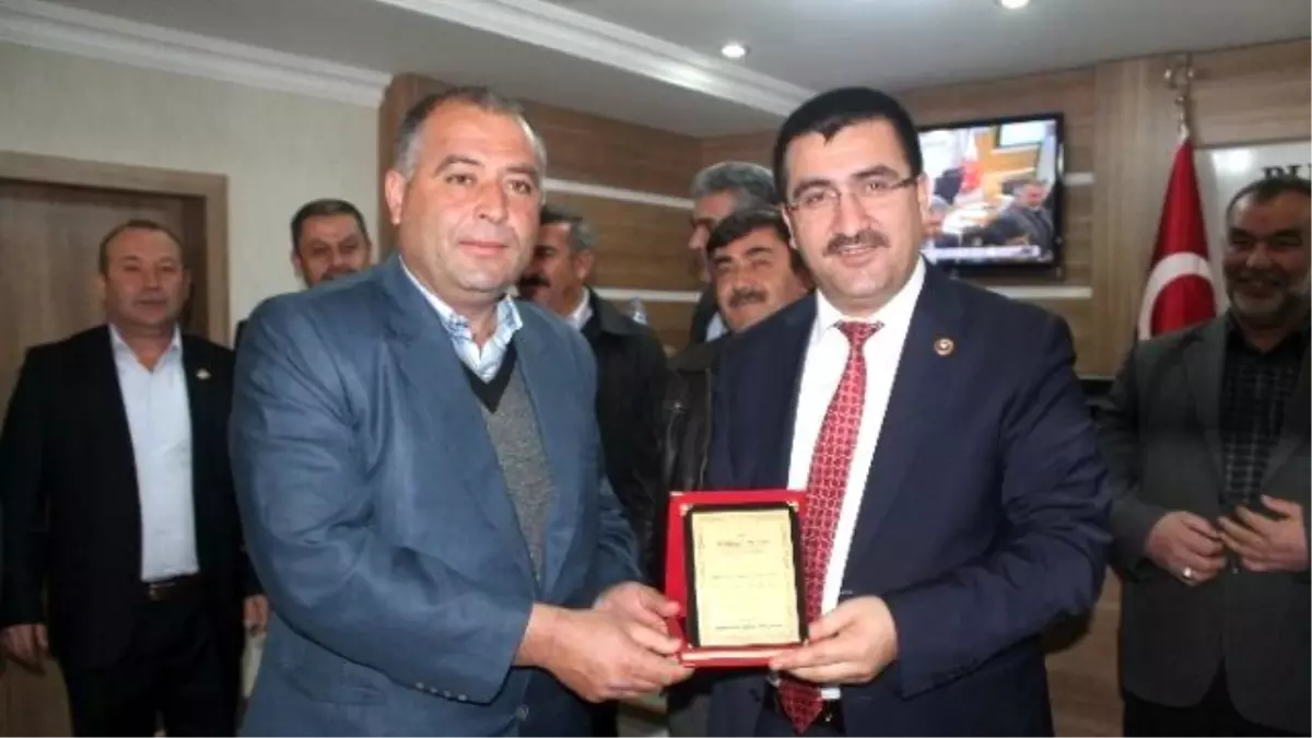Çamardı\'lı Muhtarlardan Meclis Üyelerine Teşekkür