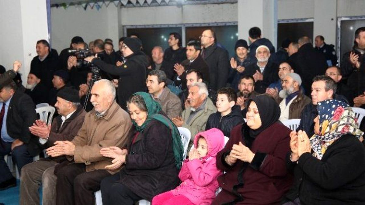 Çolakbayrakdar, Seyrani\'yi Dinledi