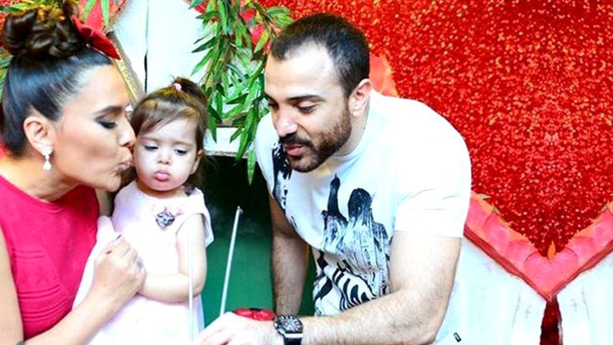 Demet Akalın'ın Kızı 2 Yaşına Girdi