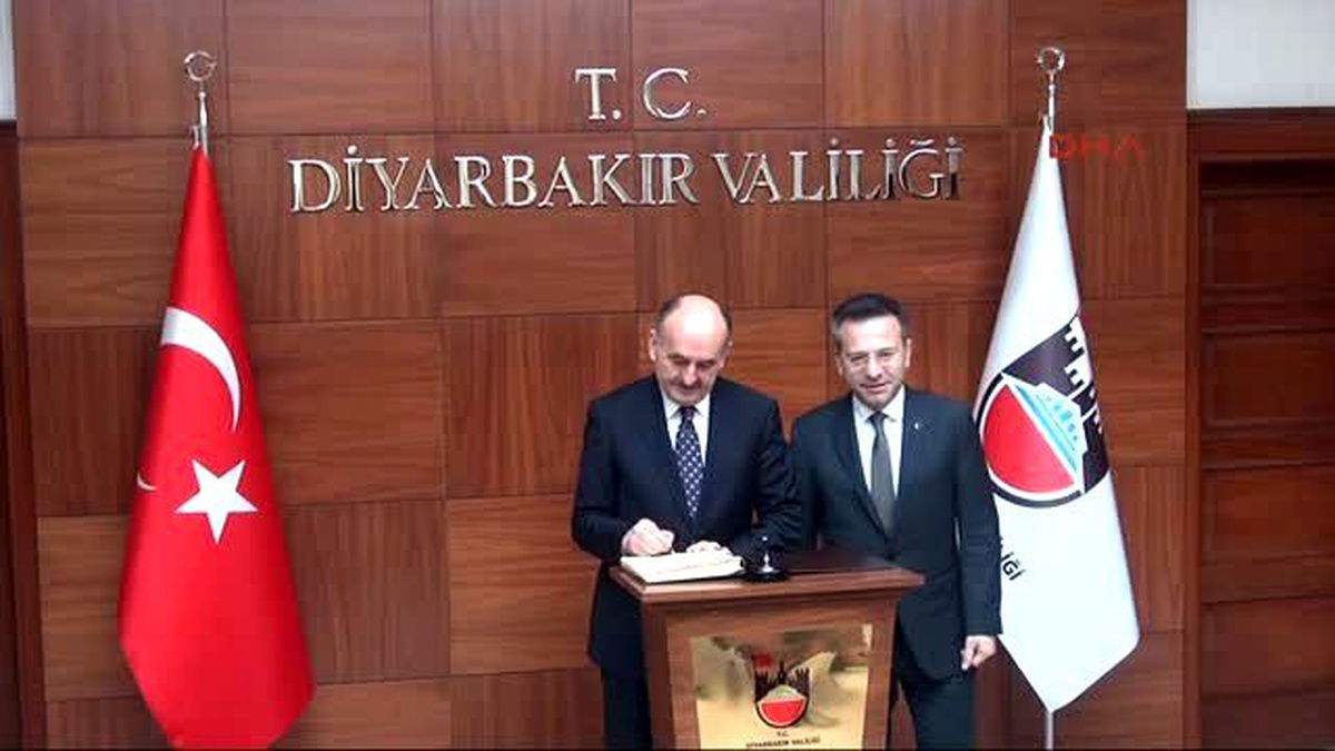 Diyarbakır Sağlık Bakanı Müezzinoğlu Diyarbakır\'da