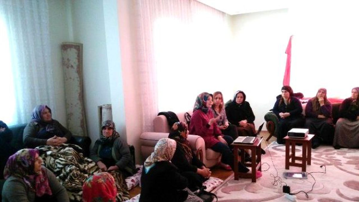 Halfeti'de Kadın Sağlığı Semineri Düzenlendi