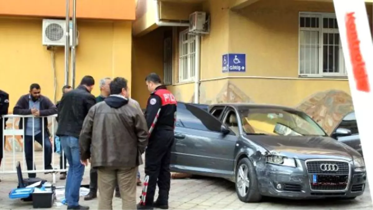 Polis Uygulamasından Kaçan Otomobilde Silahlı 3 Kişi