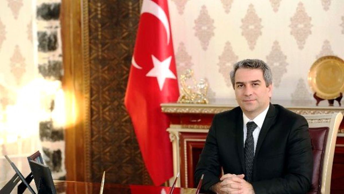 Siverek\'te Sahte Diplomalı Öğretmenler Görevden Uzaklaştırıldı