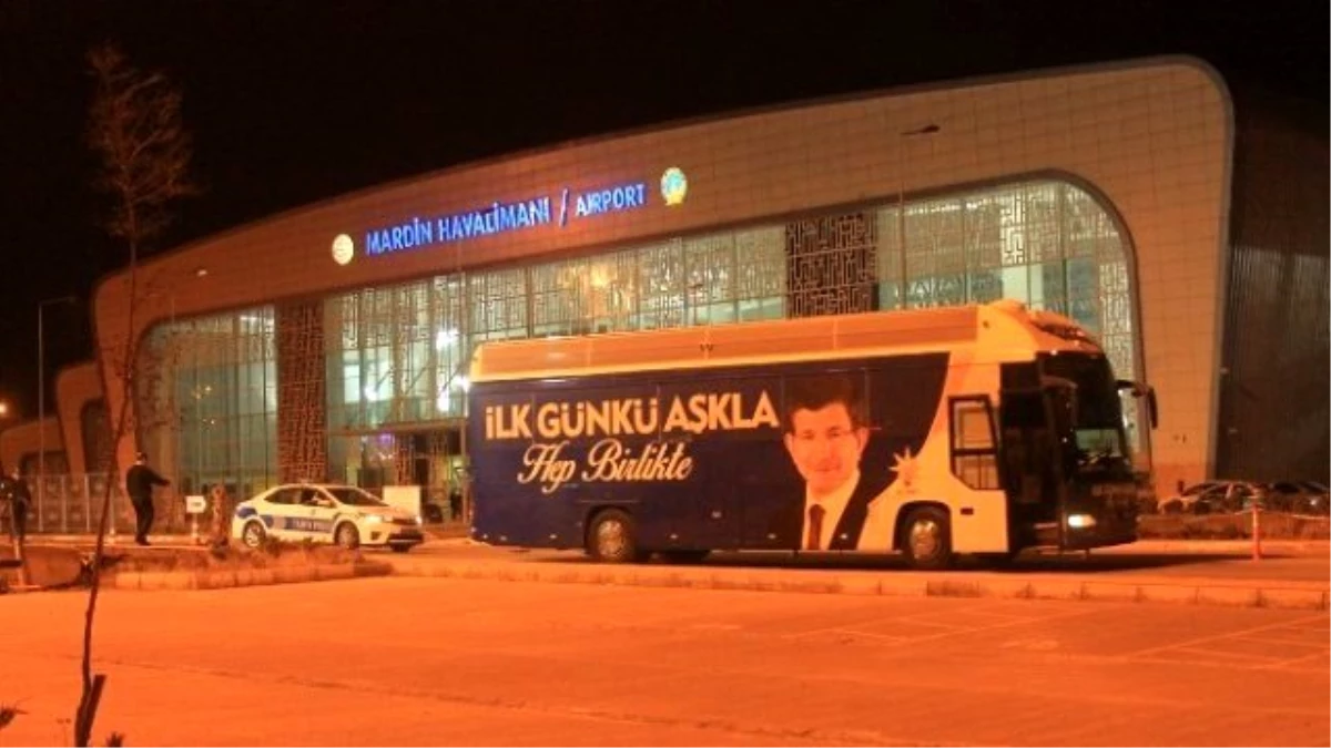 Başbakan Davutoğlu Mardin\'den Ayrıldı