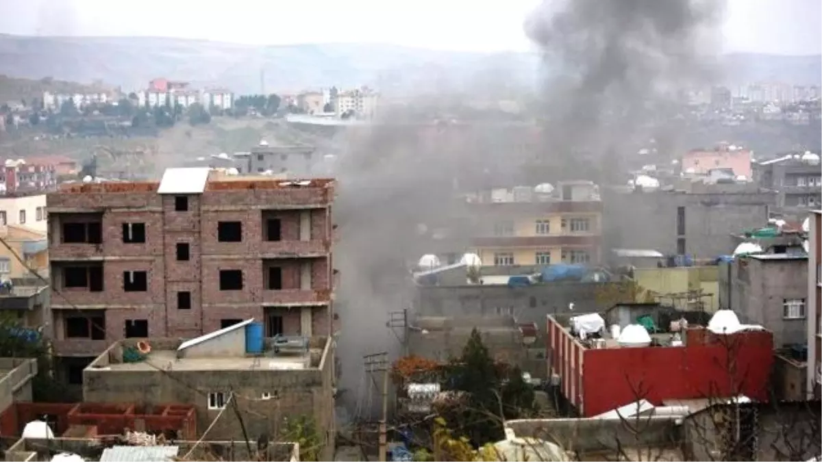 Cizre\'deki Yangının Detayları! 9 PKK\'lı Öldürüldü, 1 Polis Şehit