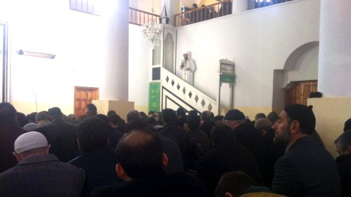 Cuma Hutbesinde Birlik Beraberlik ve Kardeşlik Mesajı Verildi