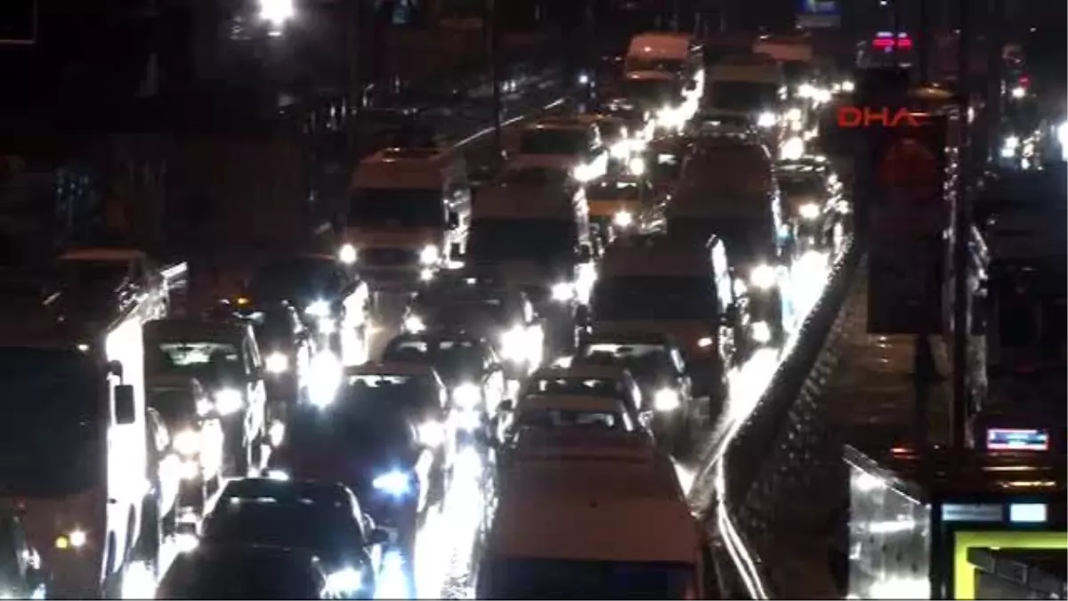 İstanbul\'da Trafik Çilesi...