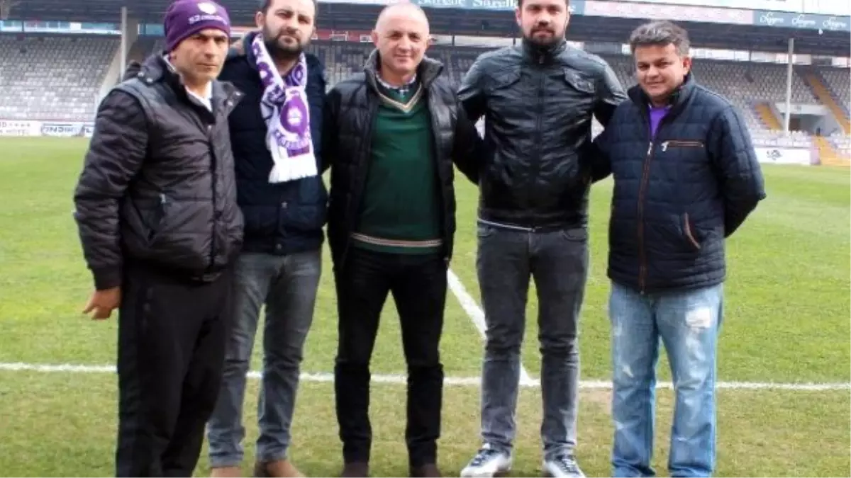 Orduspor\'un Maç Primi Taraftardan